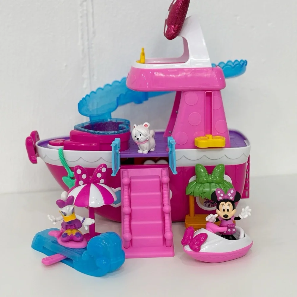 Disney Junior Minnie Mouse Bowdazzling Yacht Playset - Lights & Sound - Picture 9 of 12